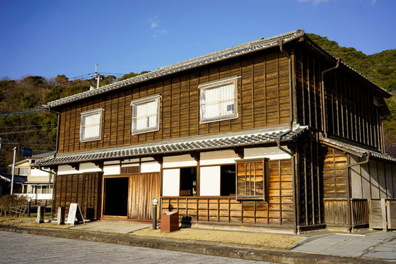 三角西港　高田回漕店