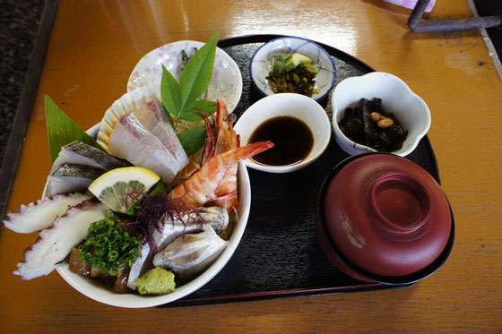 海鮮丼