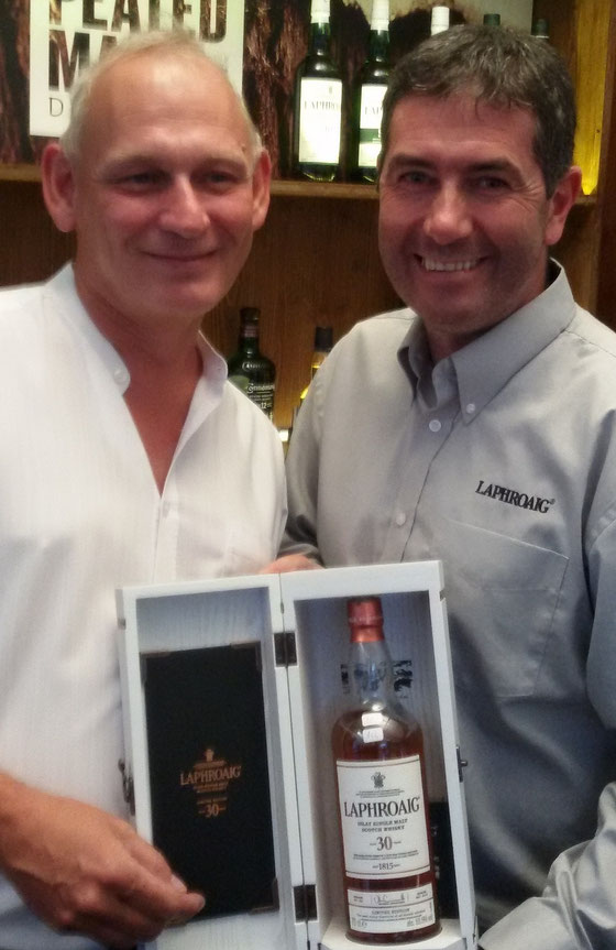 Laphroaig 30 Jahre präsented by John Campbell and Ralf Zindel in Germany