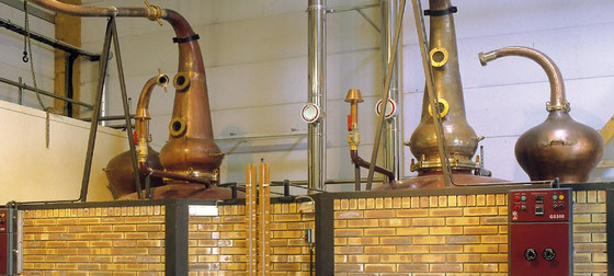 Brennblasen der Distillerie des Menhirs - Whisky Eddu