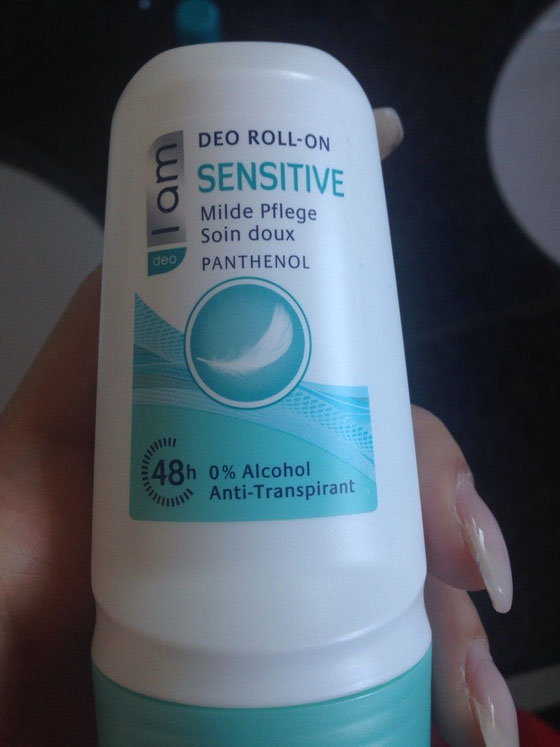 Eine vielviel günstigere Alternative an meinem Vichy Deo gefunden! Vichy Deo rund CHF 28.-- / I am Deo rund CHF 2.-. Sieht ähnlich aus, kein Alkohol... Mal testen ;-)