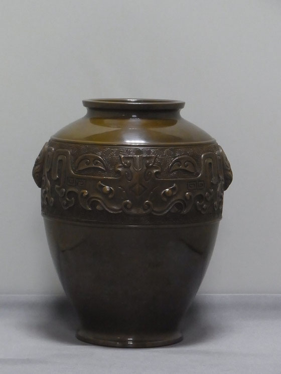 Ａ７０．古銅花瓶 - 高岡銅器展示館