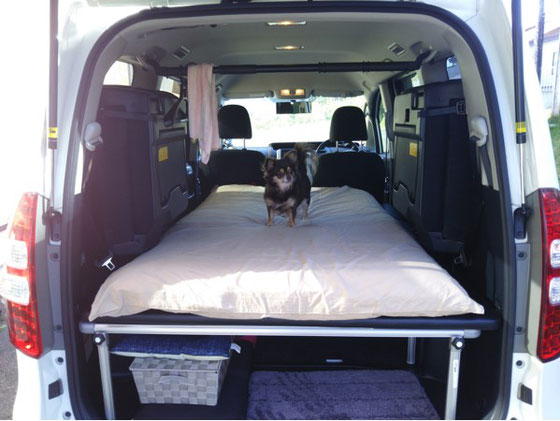 70VOXY・NOAHで車中泊をするためにベッドキットを製作しました。