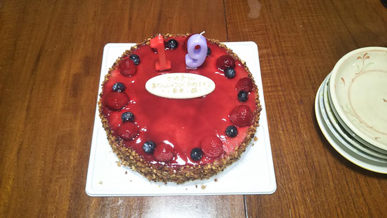 １９歳誕生日のお祝いケーキ