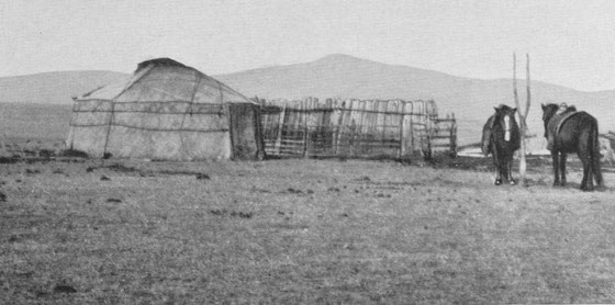 Tente mongole. Fernand Grenard (1866-1942) : Haute Asie. [Mongolie, Turkestan chinois, Tibet]. Deuxième partie du tome VIII de la Géographie Universelle. Armand Colin, Paris, 1929.