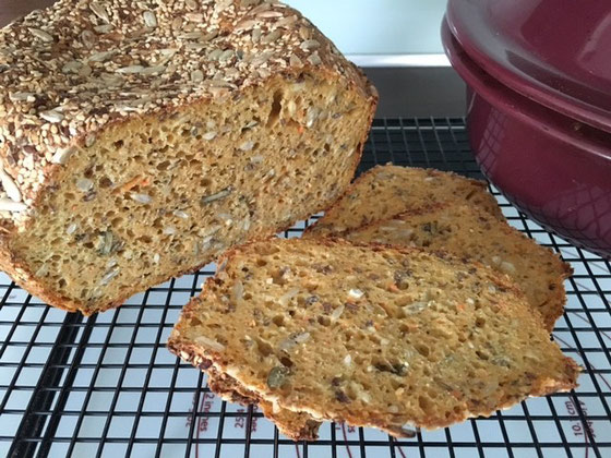 Aufgeschnittenes Brot