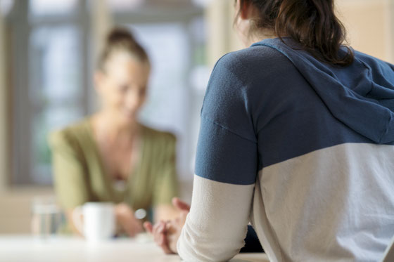 Bei der Yogatherapie steht der Mensch im Mittelpunkt, Yogatherapie Silke Taute