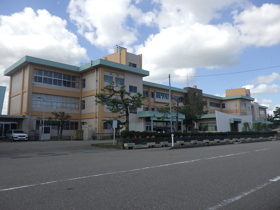 シバヤマ建設 高岡市 南条小学校 外壁 改修工事