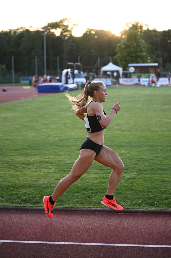 Julia Mayer DSG Wien ASICS Prater 5000 Meter Midsummer Track Night WLV Staatsmeisterin
