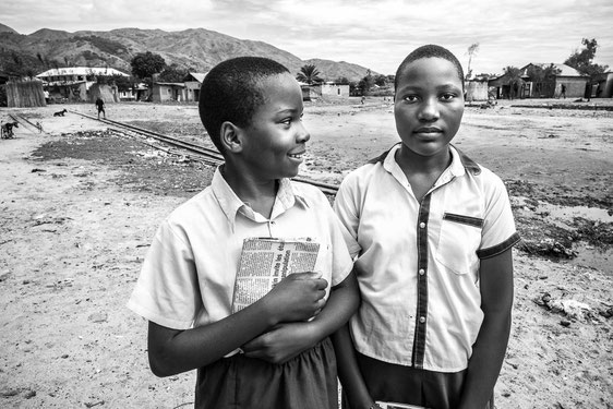 Festival photo de Moncoutant - Isabelle SERRO - Deux jeunes filles