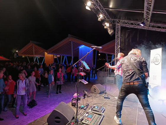 Olles Leiwand 2023 auf der Mai Wiesn Freilassing