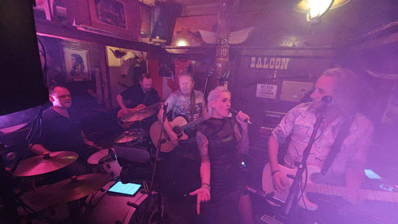 Olles Leiwand 2026 im Country Saloon Salzburg