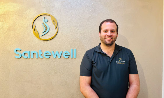 Physiotherapeut Marin Leenhardt bei Physio Santewell