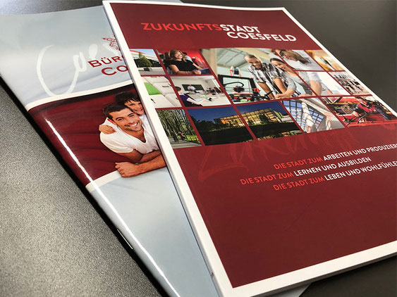 Cellophanierung / Folienkaschierung von Drucksachen – Druckerei SATZDRUCK