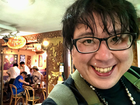 高級タイ料理屋「ボアトゥーン」店内が垣間見えます
