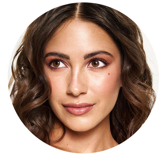  LR ZEITGARD Signature Glamorous Eyes Look