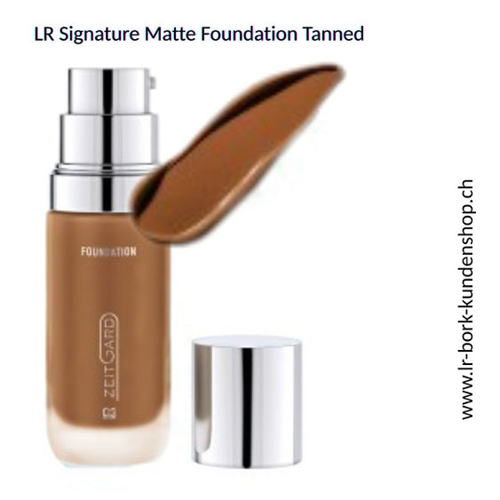 LR Signature Matte Foundation Tanned – mattierende Foundation mit Weichzeichner-Effekt für einen makellosen, seidig-matten Teint bei gebräuntem Hautton