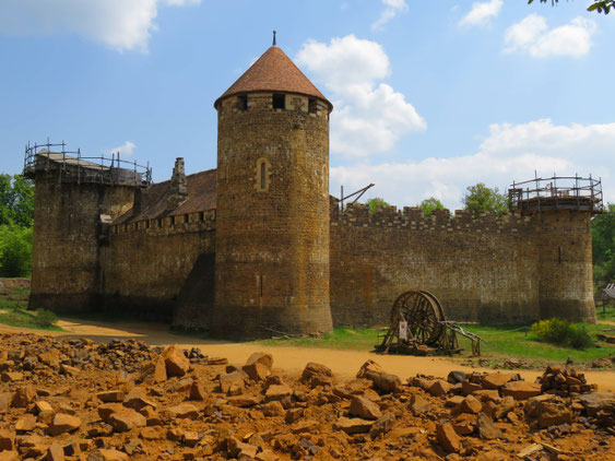 Carrière devant le Château de Guédelon