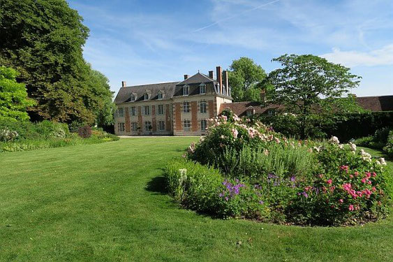 Het Manoir de la Javelière gezien vanuit het park