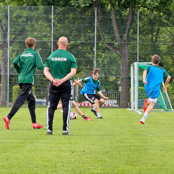 Training mit DFB-Coach beim DJK-SV Wasseralfingen | has-shadow