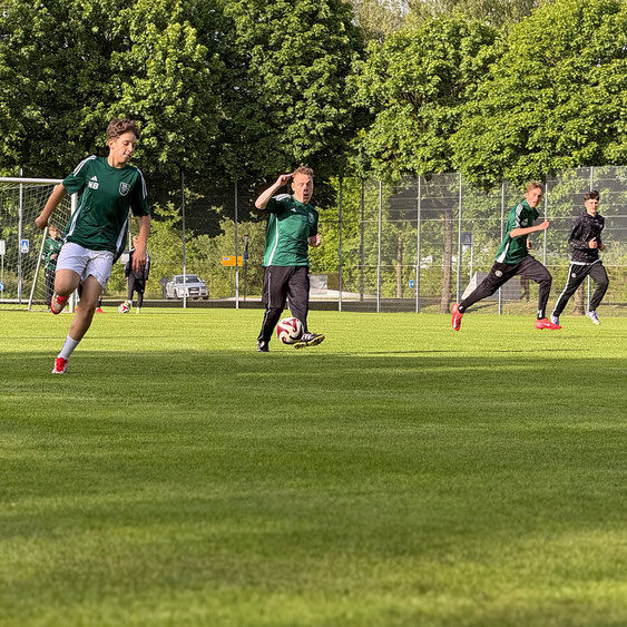 Training mit DFB-Coach beim DJK-SV Wasseralfingen | has-shadow