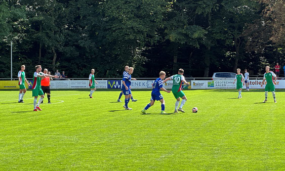 Häufig gesehene Gesten: Beschwerden über Spielsituationen. 