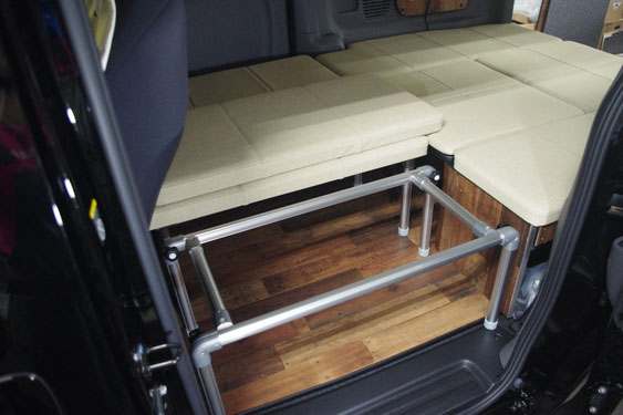 NV200で車中泊・キャンピングするなら快適なベッドや内装製作をご提案できるオーエスピーへ!