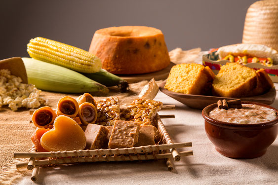 comida de maíz, comida, festival de junio, san juan, comida callejera, recetas de maiz, yuca, pastel, acción de gracias, maní, brasil