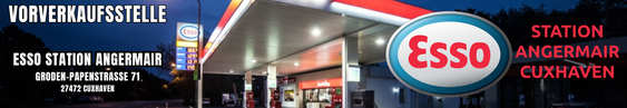 ESSO Station vor der Autobahn.