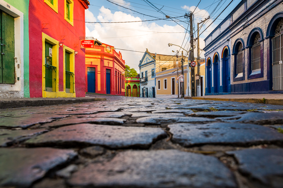 olinda, rua são bento, história da cidade barroca, patrimônio mundial da unesco, edifícios coloniais, costa atlântica, cidade dos artistas, edifícios históricos, brasil, viagem ao brasil, recife