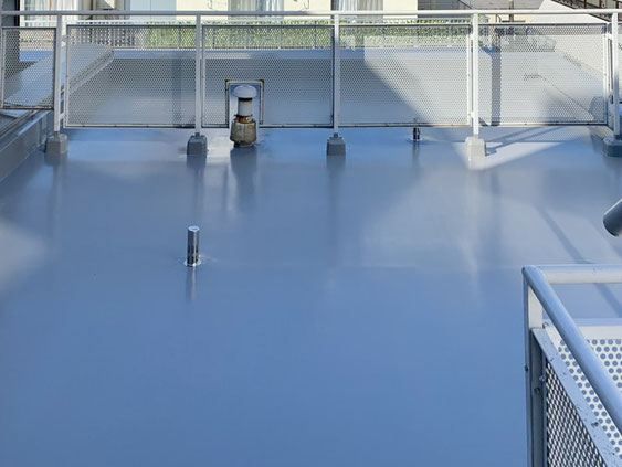 目黒区マンション屋上防水改修後のウレタン防水仕上がり
