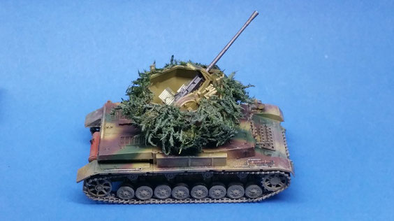 Wintertarnung mal anders - Flakpanzer IV "Ostwind" Image