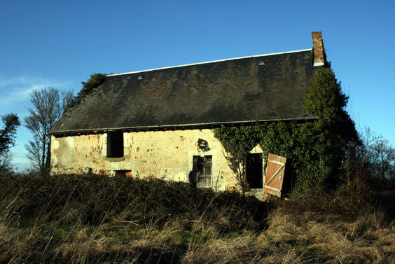 Une habitation bien délabrée.