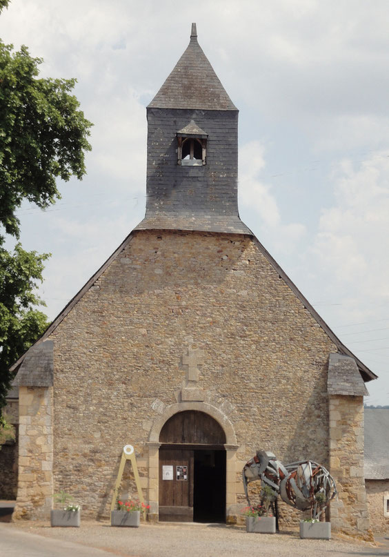 L'église de St Germain-Daumeray où se tient l'exposition