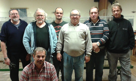 Stehend hinten: W. Becks,S. Olbers, W. Selzer, U. Hertrampf (R404). Mitte: D. Lewitzki, H. Jäger, Sitzend: W. Schmitz