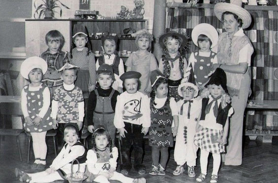 Fasching im Kindergarten im Schulweg 1979 - Sammlung Katja Leifer