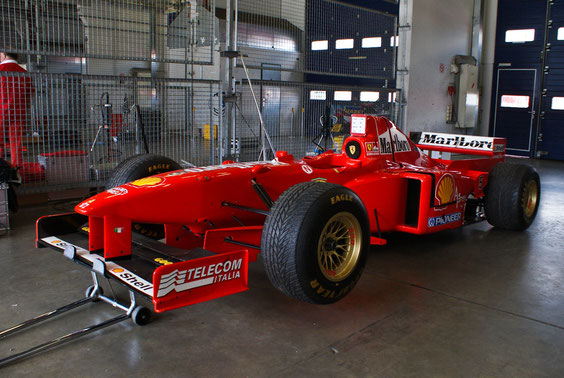 Ferrari F310 B '97 "M. Schumacher" - by Alidarnic (Modena Trackdays 2011)