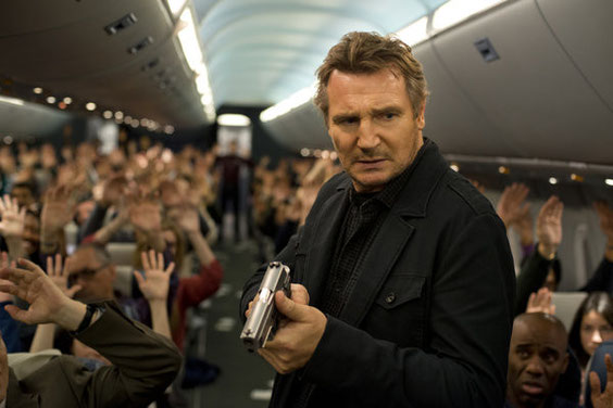 Liam Neeson im Film "Non Stop". Foto: dpa