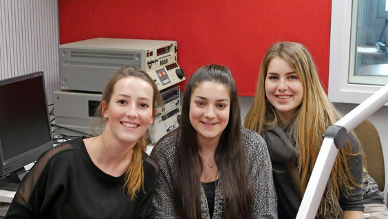 Das Radio-Team besteht aus Cleo Faymoville, Sarah Rosca und Alicia Mersch (v.l.n.r.).