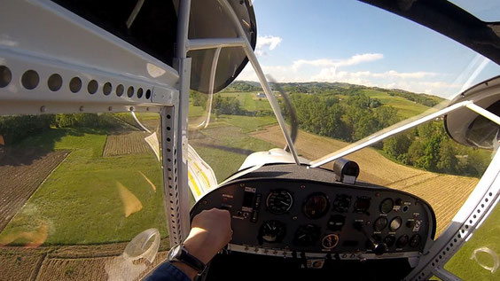 Atterraggio aviosuperficie Castelnuovo