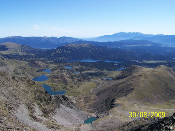 Les étangs du Carlit, vue du Pic de Carlit