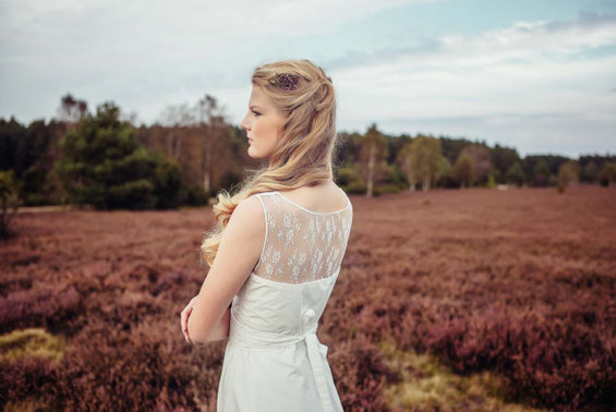 Bio Brautkleid mit Spitzendetails - fairtrade & vegan