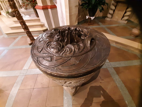 der Taufbrunnen in der St. Cyriakus-Kirche