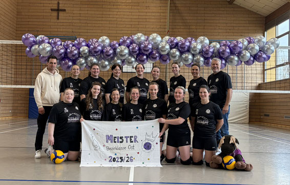 1. Damenmannschaft mit Ihrem Sponsor Jonas Hoos - Wohnbau aus Gelchsheim