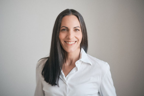 Eva Hochstrasser, staatlich geprüfte psychosoziale Beraterin