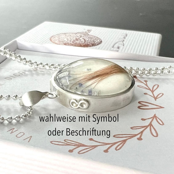 Silberanhänger mit Brautstrauss personalisiert