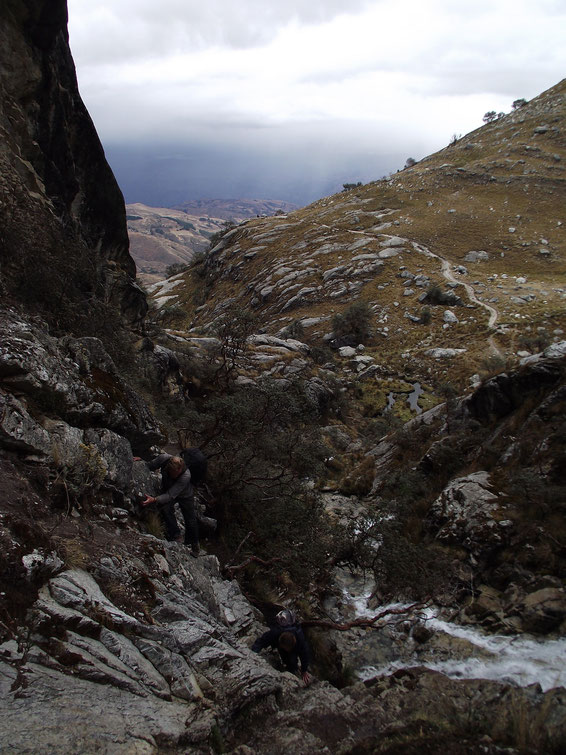 climbing waterfall to Laguna Churrup