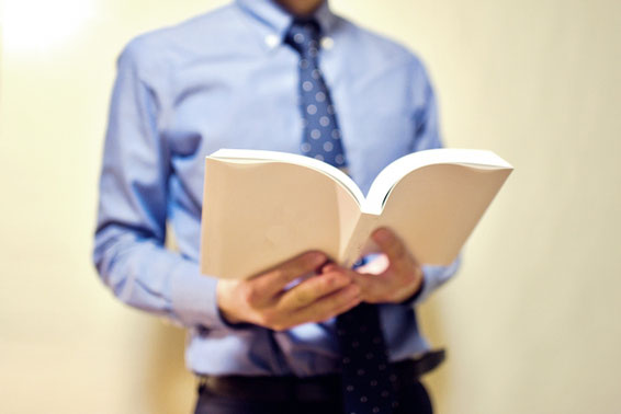 テキストを読むだけの催眠術を教えている