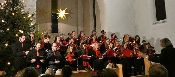 Weihnachtskonzert - Jugendchor + Projektchor Mittendrin -Leitung: Marianne Klemm -2018