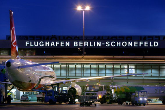 Airport - Shuttle Bundeshauptstadt Berlin * Flughafen Berlin-Schönefeld 